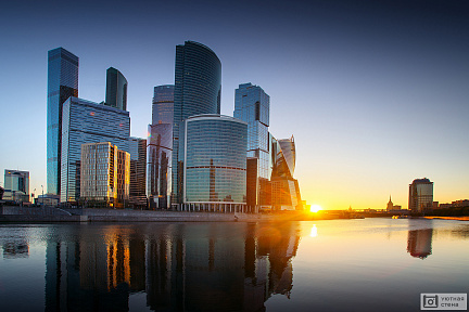 Фотообои Вид на Москва-Сити и закат