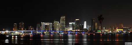 Фотообои Небоскребы ночного Майами