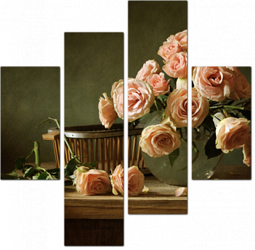 Натюрморт с розовыми розами