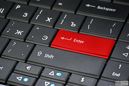 Клавиатура с красной кнопкой Enter