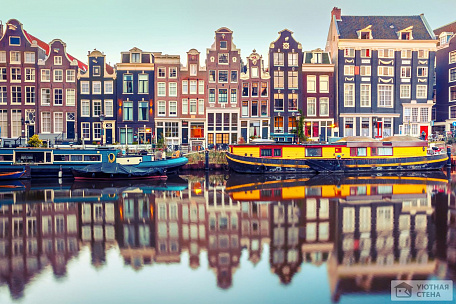 Фотообои Яркие лодки Амстердама
