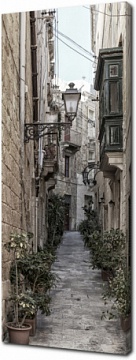 Узкая улочка в центре Биргу. Мальта