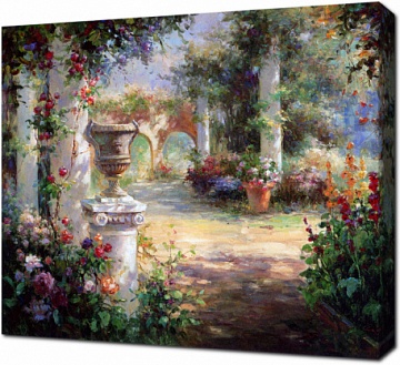 Романтический сад с колоннами