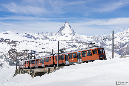Поезд Gonergratbahn на фоне горы Церматт. Швейцария