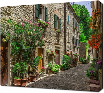 Итальянская улица вдоль каменного домика