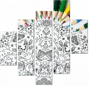 Цветные карандаши у черно-белого рисунка